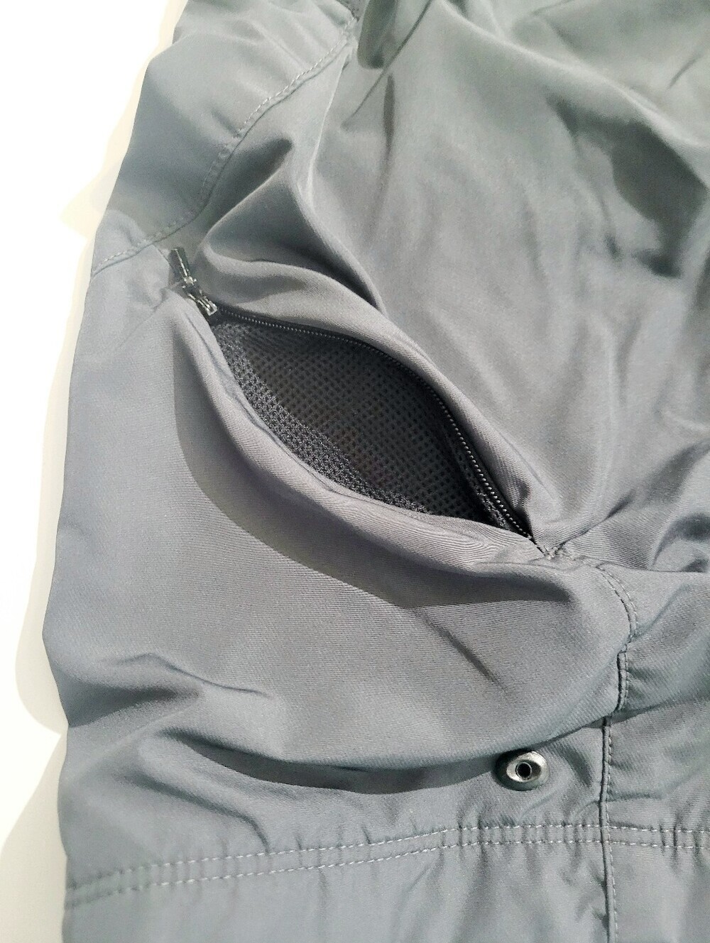 Columbia Titanium Women's Blue Size S Hiking Trail Shorts 4" Inseam Zip Pockets - Picture 7 of 11